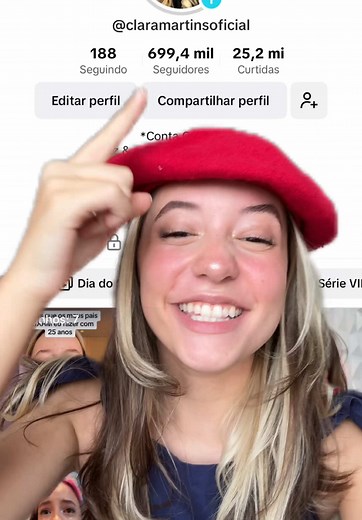 Clara Martins e a Trend do Mãozinha 💞