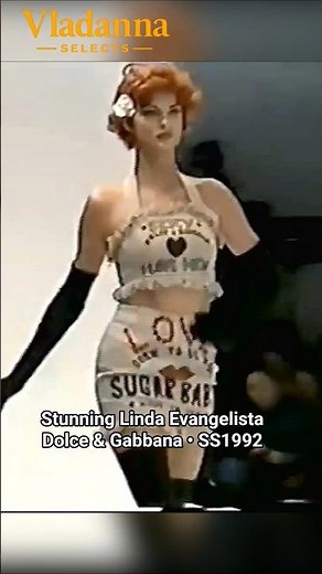 🔠 Linda Evangelista in a Typography Dress • Dolce & Gabbana Fashion History • Milan 1992