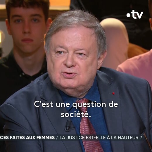 "La justice a besoin d'être épaulée car seule, elle ne peut pas y parvenir." Jean-Pierre Mignard, Avocat au barreau de Paris. ➡ ➡ ➡ La suite : https://www.france.tv/france-5/c-politique-la-suite/c-politique-la-suite-saison-14/4085350-invites-helene-devynck-marine-tondelier-sophie-obadia-et-jean-pierre-mignard.html | C Politique