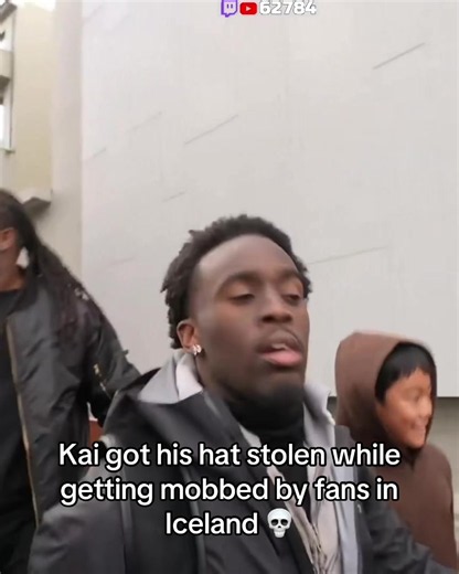 Looked like a comfy hat too 😭 @Kai Cenat #kaicenat #hat #iceland #fans