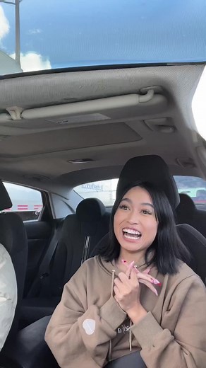 Exploring Toronto: Trying Classic, Jerk Chicken, and Unicorn Poutine