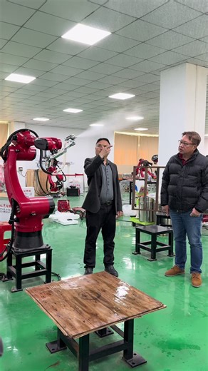 A six-axis painting robot can spray wherever you point it—isn't that convenient?#Painting robots #industrial robot