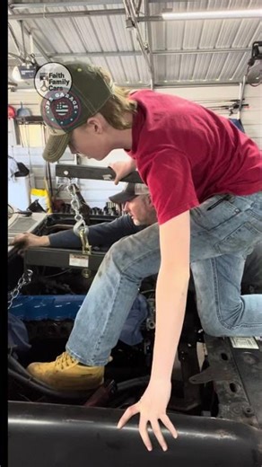 Project Bullnose F100 - 300Six Complete Rebuild 2022 - Part 10: Engine Installation April 10,2022