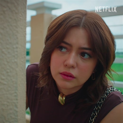 it’s so sad and all too real that mel’s pride won’t let her be honest with her friends 💔 | Netflix