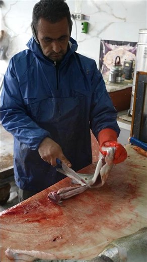 This Fish Filleting Technique Is Next Level (Rare Skills)