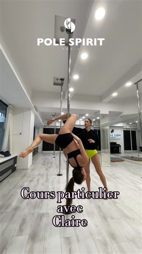 POLE SPIRIT PARIS by Claire Francisci-Ducret on Instagram: "🎄 Le cadeau de Noël qui fait vraiment progresser 🎄 ✨ Élodie est la gagnante du cours particulier offert lors de la soirée de Noël. 1h rien que pour elle. Son corps. Son rythme. Ses objectifs. Dans ce Reel, tu vois exactement comment ça se passe : 👉 je montre 👉 j’explique 👉 je corrige 👉 j’encourage 👉 et je félicite quand ça fonctionne 💪✨ 🎯 Le cours particulier, c’est : – le meilleur moyen de progresser rapidement – ou de progres