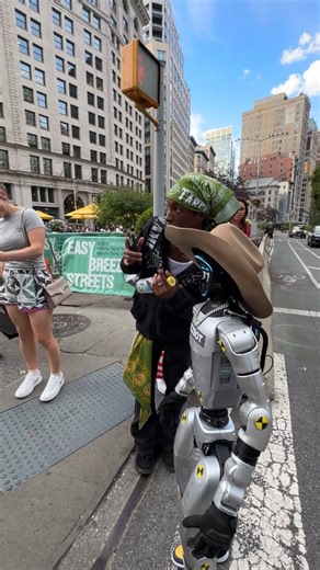 Rizzbot | Taking a picture with a robot #robot | Instagram