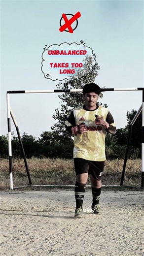 Goalkeeper Traning Trick Tutorial Football Soccer ⚽🔥#shorts #football #soccer #tutorial #goalkeeper