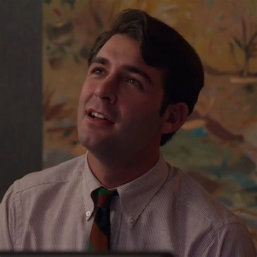 Sondo on Instagram: "Bob... what a complex being 👥- Bob McKenize from Strange Brew (1983) -Bob Newby from Stranger Things Season 2 (2017) sc: @/deezzle02 on Youtube -Bob Benson from Mad Men -B.O.B. from Monsters vs. Aliens (2009) -Bob Cratchit from The Muppet Christmas Carol (1992) -Bob the Tomato from Veggietales -Bob Chipeska from Bad Santa (2003) -Bob Harris from Lost in Translation (2003) sc: maudewrldscenes -Bob the Builder -Bob Munro from RV (2006) -Bob Wilson from Real Men (1987) -Bob Pa