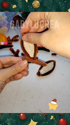 cute reindeer ear headbands 🫎🎄 #pageviralシ゚ #christmas2025 #pipecleanerart #xmas #craftsforkids #canada #handmade #Christmas #christmasmagic #xmastime #crafts #follower #foryoupageシ #christmasgifts #USAStyle #france | Gabylu crea