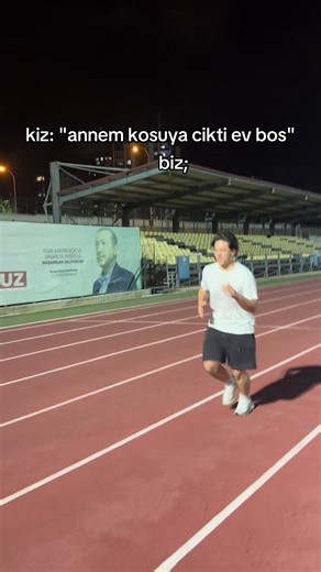 Annem evden kaçmış şakası: ev boşaldığında tepki videoları
