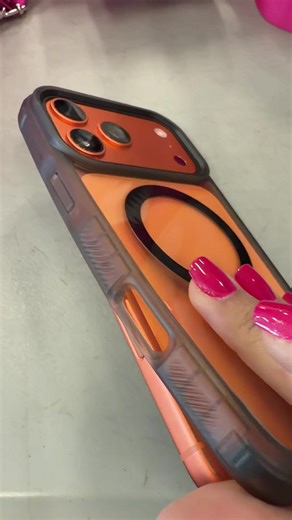 ✨ El Ghostek Covert mantiene tu equipo impecable con bordes reforzados y carga inalámbrica de alta potencia. 🧲 Disponible para iPhone y Samsung te lo dejo en mi carrito naranja