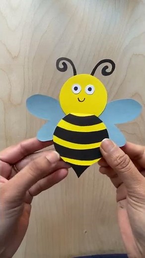 Bee Craft Card | Bee Craft Ideas | #shorts | cute Card to make for any occasion