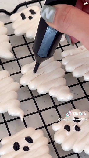 簡単おばけメレンゲクッキーの作り方