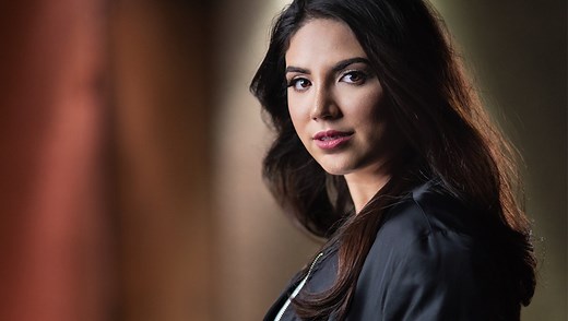 Using LED Lights for Portrait Photography: The Good and the Bad