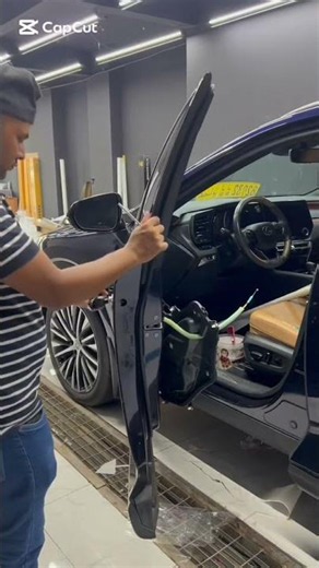 #See how to remove the door handle# #automobile#