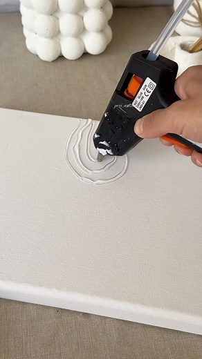 1.8M views · 15K reactions | Diy wall art✨ Save for later and follow for more diy ideas  #diy #handmade #craft #reelsvideo #homedecor #decoration #decoracao #wall #wallart #walldecor #glue | Peri Azizov | Facebook