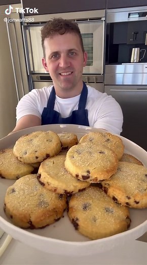 Easy Chocolate Chip Shortbreads 😍 #baking#recipe#shortbread#cookies#bakeoff#easyrecipe#foodie#JustJack