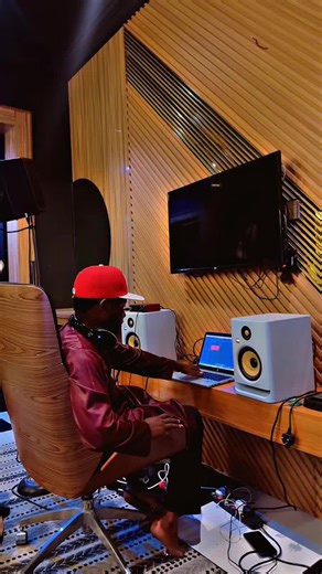 🎙️Studio session me zafi with @Decypher #🔥🔥🔥🔥🔥🔥🔥🔥🔥🔥 #DmOnTheMix