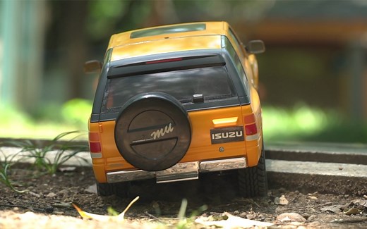 RC模型 田宫 Tamiya CC01 五十铃 穿越