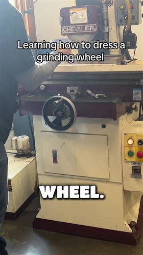 How to Dress a Grinding Wheel for CNC Machining