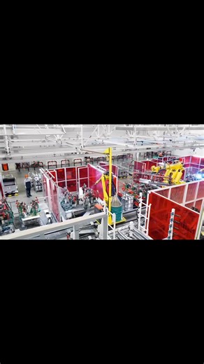 6.7K views · 75 reactions | Share the robot automation factory of Tesla automobile production line! #tesla #robot #factory | Tom Huang Autorobo | Facebook