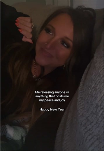 keri ⚡️berry (@kerichaotic)’s videos with original sound - Addison Co Collective