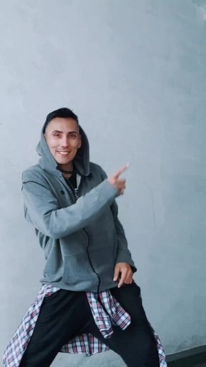 Learn to Dance 'LALA' with This Simple Tutorial