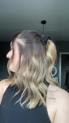 Stylish Shoulder-Length Wavy Brown Hair Tutorial