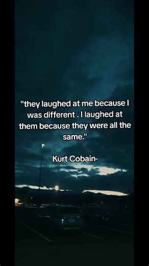 drawing stuff (@i_like_drawing129)’s videos with original sound - poppy__spamz