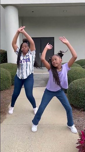 Feel The Base line Tiktok Remix #Tiktok #Trend #Dance #Fyp