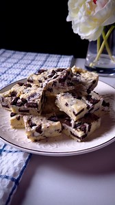 5.6K views · 49 reactions | Easy 4 ingredient Oreo Fudge! This recipe...
