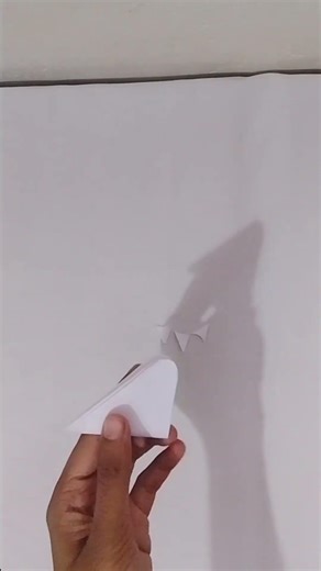 🦋 Simple paper butterfly DIY| Make cute room decor with just paper and creativity.