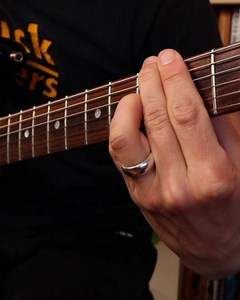 Autumn Leaves 🍃 Lesson for this arrangement (w/tabs) are available on my Patreon Page! https://www.patreon.com/emanuelhedberg How To Access the Lesson (and more): Sign up to my Patreon Page (3 USD/month - unsubscribe anytime) Click on any post then Click on the link: 👉 ”Courses & Lessons” Scroll down to the heading: ”Études In Alphabetical Order” Click on the link: 👉”Autumn Leaves - Easy Chord Melody Arrangement" https://www.patreon.com/posts/24433654 Support my work. For only 3 USD/month you