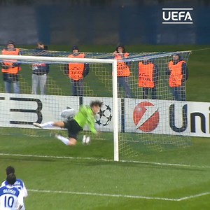 🇦🇷 Messi curls in a beautiful free-kick 13 years ago today 🥰 #UCL | UEFA Champions League