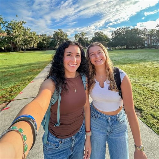 Home is where my emotional support roommates are 💕 #usf #college #roommates