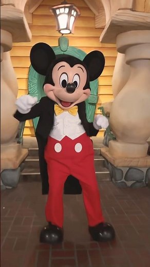 Dance with me, Mickey! #disney #disneyland #disneyparks
