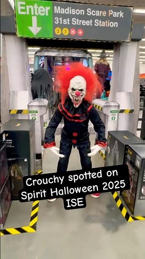 Spotted Crouchy at Spirit Halloween 👀. But think he spotted us first 😱