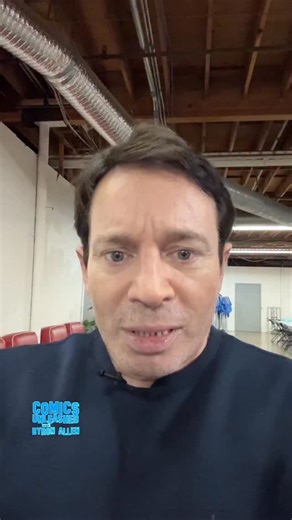 Passing the phone to tonight’s comics unleashed. Catch a brand new episode tonight on @cbstv after @colbertlateshow | Comics Unleashed