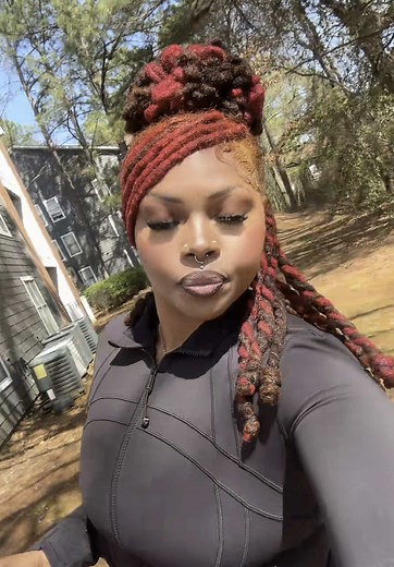 Stylish Loc Styles for Women: Tips and Inspiration