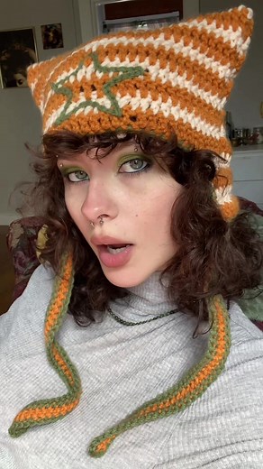 juliascrochetfashion (@juul.iia)’s videos with sonido original - L o n e l i n e s s 1 9 9 3