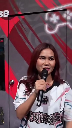 Energetic Crowd Cheers in MPL Malaysia with Awl Caster