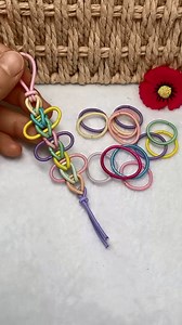 Instructions for tying a keychain with a cute elastic band #diy #craft #DIY | Craft 1 Minute