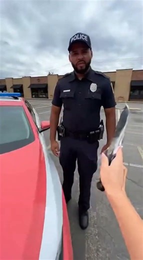 🇺🇸 The Fluffy Classic Angel Food Cake Explained #cake #birthday #viral #reels #usa #shorts