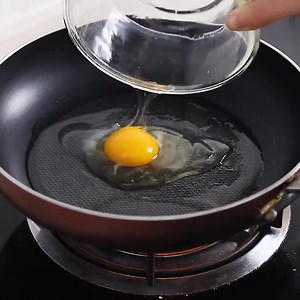 360 #rotating #tray very useable gadget for your #kitchen #bathroom #bedroom organize many bottles very well. inbox us for order | ideasgifts.com.pk | Facebook