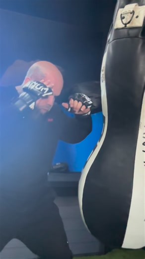 Aarron Lambo on Instagram: "Cardio is ESSENTIAL 🤔 Pay attention, I’m not a boxer and I couldn’t care less about boxing lol I can FXCKING fight because I bite.. This post is about FITNESS, if you’re training to put on size it’s important to be able to “carry your weight” I’ve always used the bag for cardio, I find it’s a great form of H.I.T Cardio Don’t substitute your health for lifting heavy weights BananaRama 🍌 is BACK in STOCK the link is in the bio #aarronlambo #gym #fitness #muscle #money