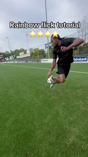 Rainbow flick tutorial⭐️⭐️⭐️⭐️ #football #footballskills #footballplayer #soccer #soccerskills #soccerplayer #soccerlife #soccertricks #rainbowflick | tyrellballl