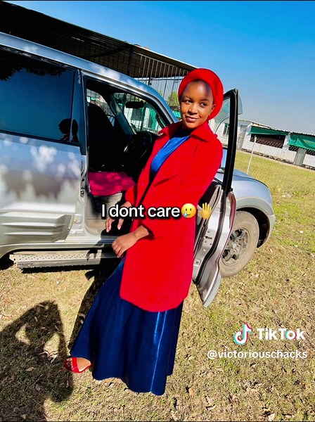 Modest Fashion: Stylish Outfits and Head Wrap Tutorial