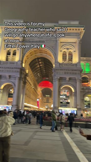 Funny Geography Teacher Tribute Featuring Eiffel Tower