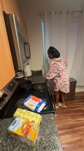 do yall miss cooking with kenzie?🫣 🎀tiktok:makenzie.arnecia 🎀instagram:bankrollkenzie 🎀youtube:makenzie arnecia | Makenzie Farley